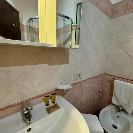 In Center Tao * Taormina